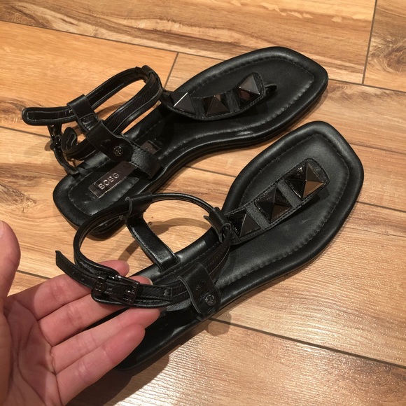 BCBG sandals - Picture 2 of 4